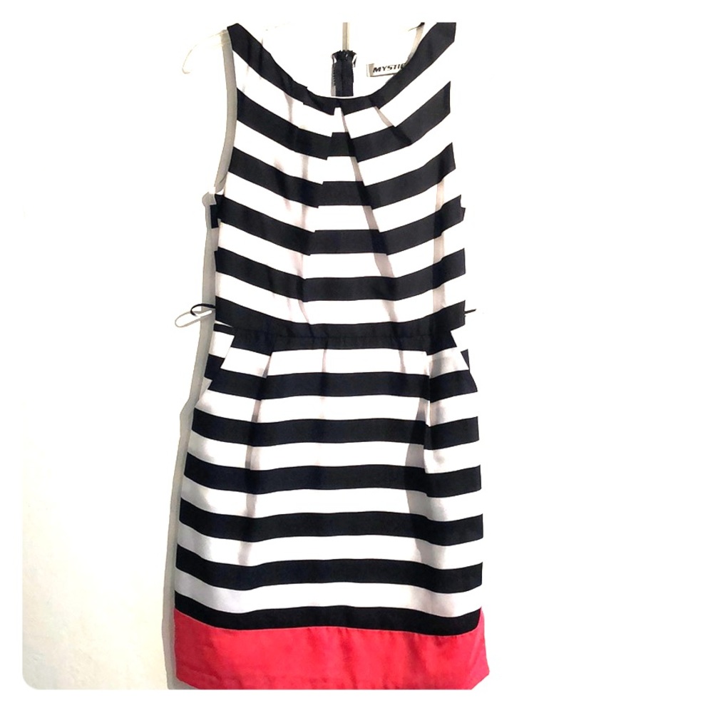 Dress perfect for cocktail time!